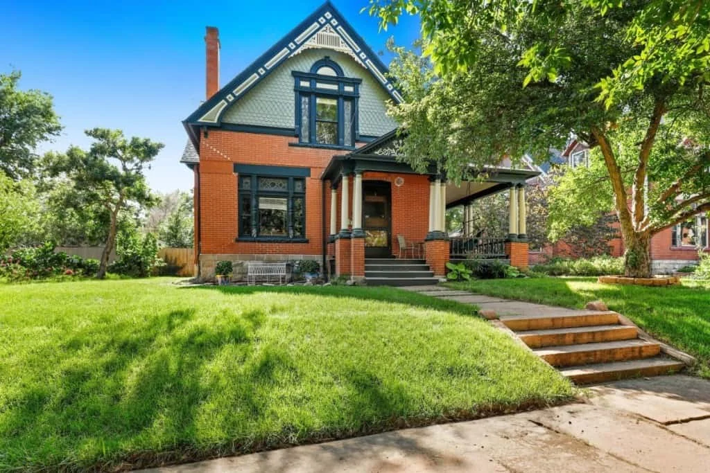 Assessing the Current Housing Market: Is It Time to Buy?