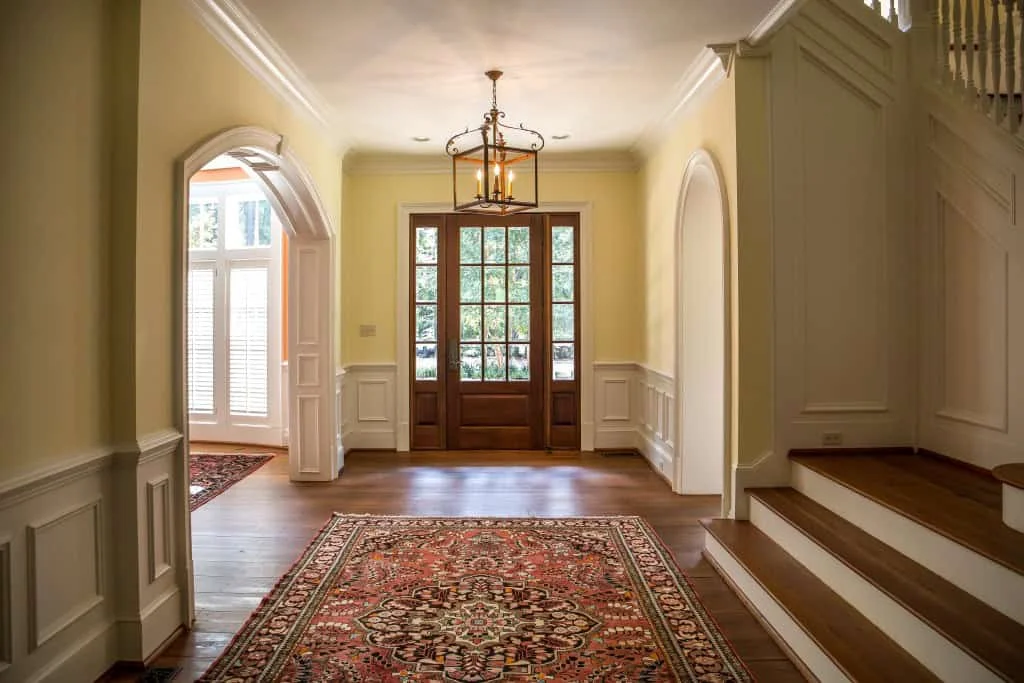 What to Look for in Home Listing Photos and Descriptions