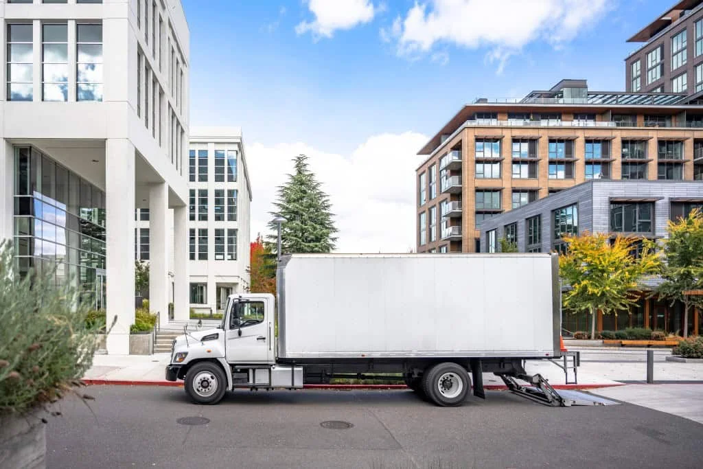 Moving Container vs Truck Rental: Which One Is Right for Your Move?